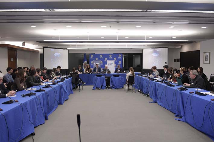 Reunión de la Comisión Interamericana de Derechos Humanos (CIDH) para presentar el informe "Institucionalidad democrática: estado de derechos humanos en Venezuela" en la (OEA), en Washington, donde se denunció en un extenso informe el "alarmante debilitamiento"