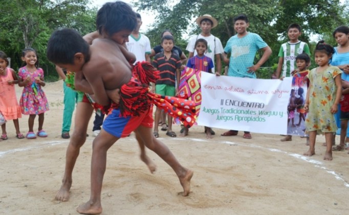 En la vereda Alewa Los Monos jurisdicción del corregimiento de Juan y Medio, zona rural de Riohacha, tuvo lugar el II Encuentro de los Juegos Tradicionales Wayuu y Juegos Apropiados.