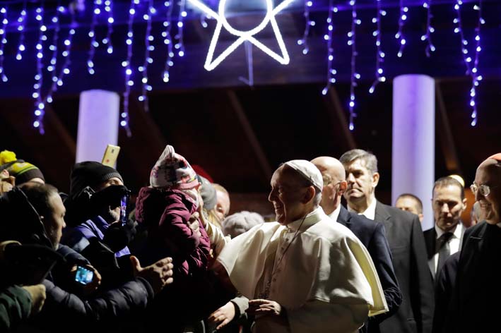 El Papa Francisco con la gente.