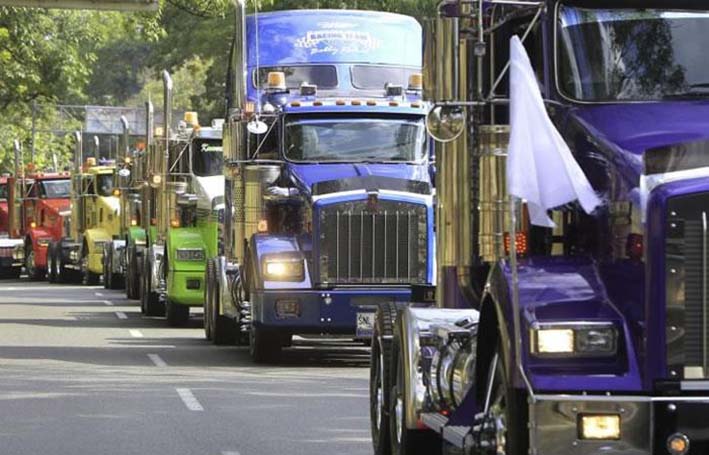 Más de $73.000 millones tendrían que pagar la Asociación de Transportes de Carga, la Asociación Colombiana de Camioneros, sus principales seccionales y dirigentes por violar presuntamente la libre competencia a través del establecimiento de una tabla de fletes.