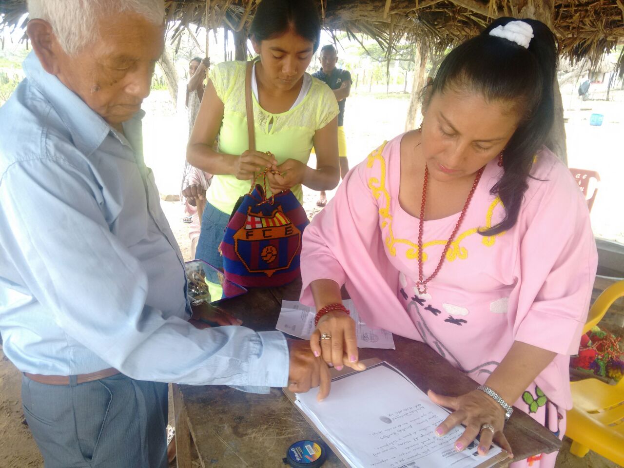 La firma de la paz entre dos familias Wayúu en el Distrito de Riohacha.