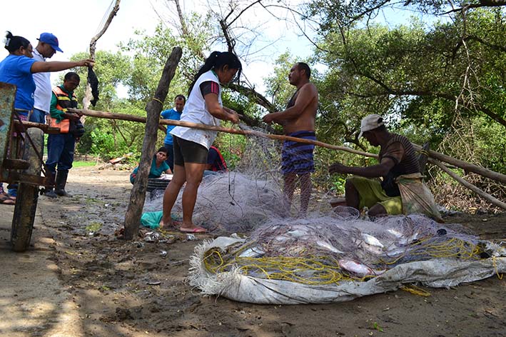 Pescadores de Dibulla aseguran que por culpa de Puerto Brisa, les va mal en la pesca.