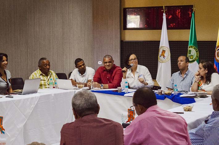 Con la presencia de la Viceministra de Educación, el secretario de Gobierno Departamental y el rector de la Universidad de La Guajira, se desarrolló la sesión ordinaria del Consejo Superior.