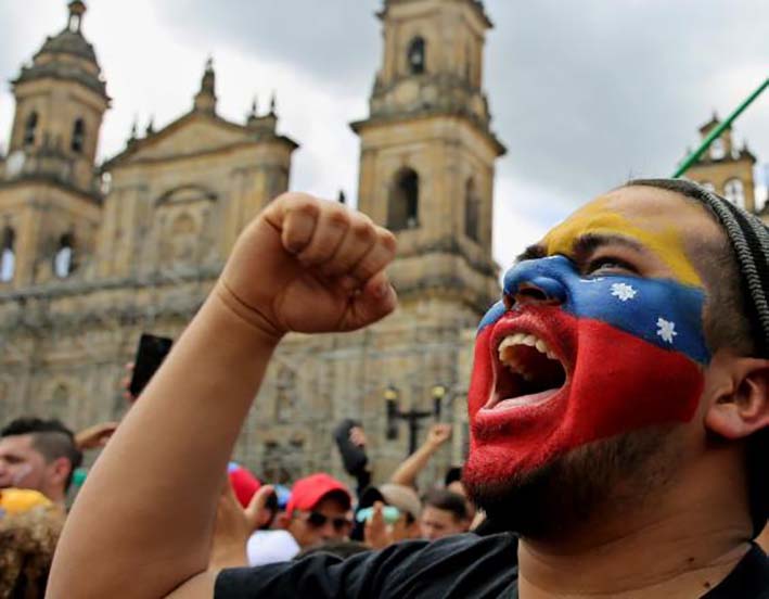 Esta acción de protesta hace parte de la "fase superior de la lucha cívica", según líderes de la oposición. EFE/El País.