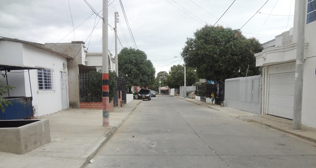 Esta es una de las calles del barrio Medanos, en donde sus moradores temen de salir en horas de la tarde noche. 