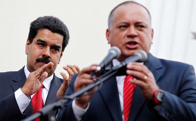 El jefe de la oficialista Asamblea Constituyente de Venezuela, Diosdado Cabello, pidió al chavismo "apoyar" al presidente Nicolás Maduro cuando se juramente en el cargo para un nuevo período el venidero 10 de enero.