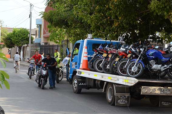 Un saldo de 78 motos inmovilizadas y una persona capturada por violencia contra servidor público dejó como balance el día sin moto 