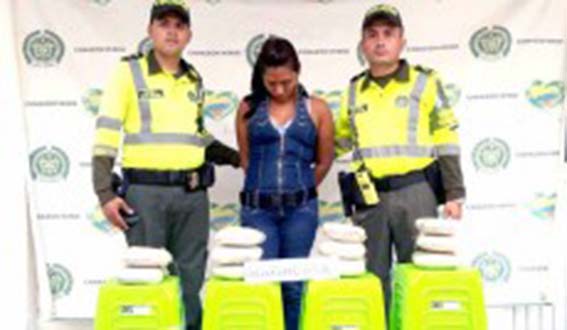 Juana Iris Banderas Mercado, de 25 años, fue capturada por agentes de la Policía Metropolitana. 