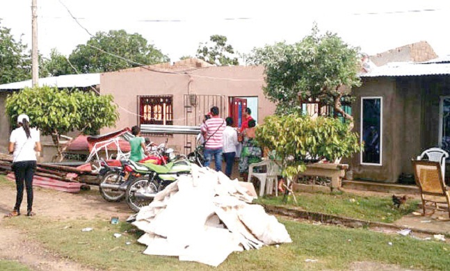 El reporte oficial que dio el alcalde de Cicuco es de 150 viviendas destechadas, 3 colegios afectados y 8 personas heridas.