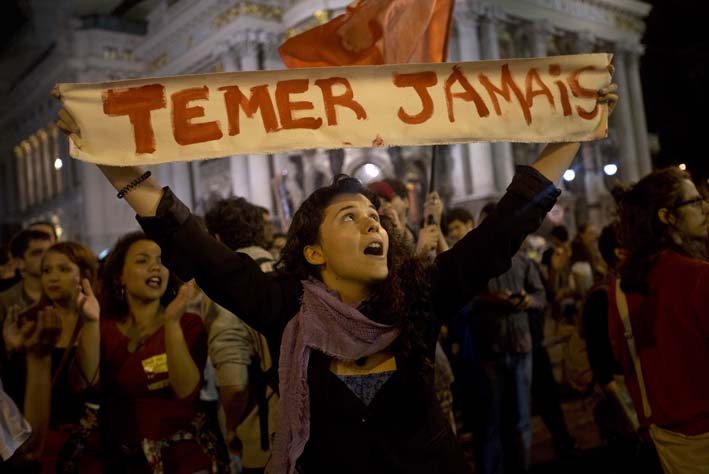 El presidente interino, Michel Temer, anunció el martes una serie de medidas de austeridad a fin de aliviar la peor crisis económica que Brasil ha visto en décadas.