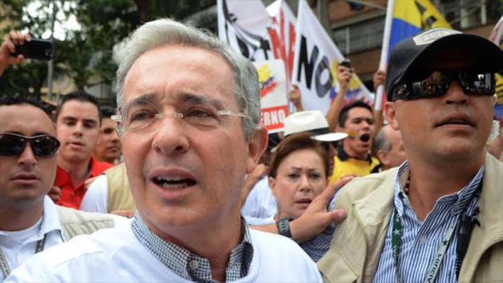 Ex presidente Uribe inicia recorridos por todo el país para promover campaña de ‘resistencia civil’.