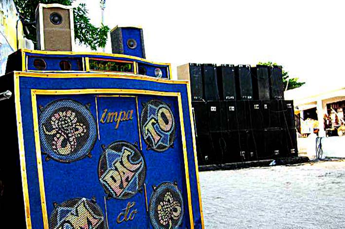 Estas máquinas de sonido grande del Caribe son denominadas picós.