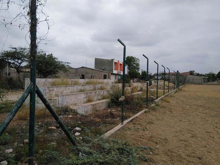 El barrio Nazaret solicita urgentemente atención por parte de las autoridades, reclama la falta de transformadores, alumbrado y reacondicionamiento de la cancha de fútbol.