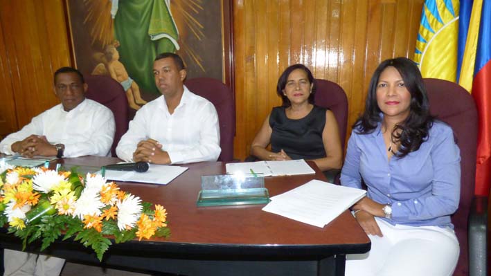 La alcaldesa Encargada de Riohacha, Isseth Tatiana Barros Brito, instaló el segundo período de sesiones ordinarias del Concejo del Distrito.