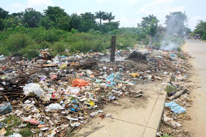 En los municipios de la Jagua Del Pilar, Urumita y El Molino, se adelantan acciones ambientales para la gestión integral de residuos sólidos. Foto de archivo particular.