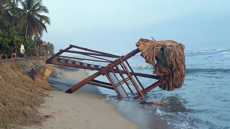 Unos 40 metros de playa ha recuperado el mar en el corregimiento de Palomino.