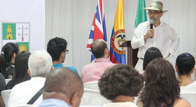 El Embajador del Reino Unido en Colombia Petter Tibber, se reunió con la sociedad del departamento de La Guajira.