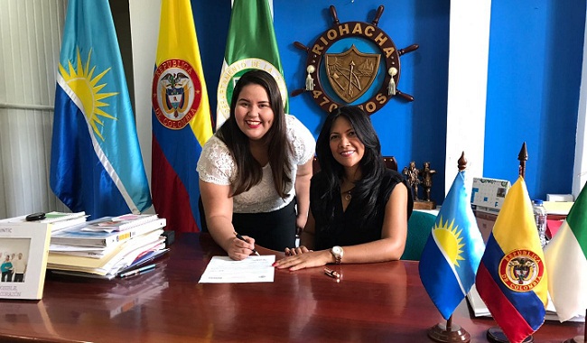 En el despacho de la alcaldesa encargada de Riohacha Isseth Tatiana Barros Brito tomó posesión en la tarde de ayer Katia Andrea González Robles.