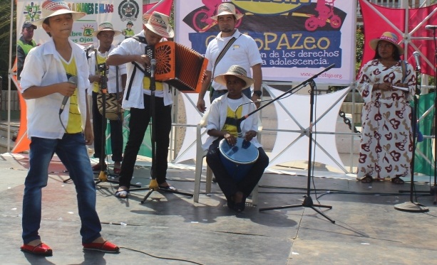 Riohacha celebra la música en donde participen artistas que son resultados de los procesos de formación artística en música folclórica, tropical, de viento,  vallenata, balada y urbana.