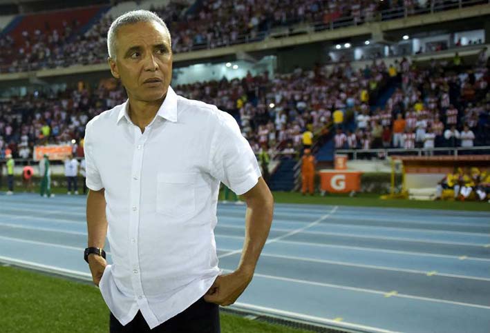 Junior de Barranquilla ya confirmó la salida del técnico y por ahora anunció que Fernel Díaz estará al mando del conjunto 'tiburón'.