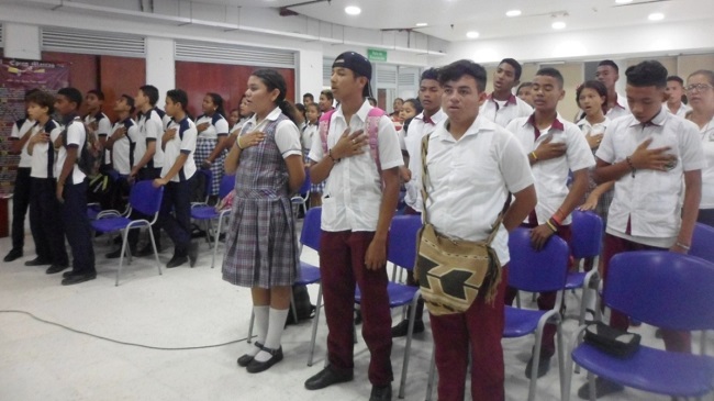 En la semana de la Maicaenidad participan estudiantes de las unidades  educativas del municipio.