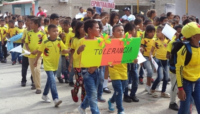 Estudiantes y docentes del Internado de Aremasain celebraron con diversas actividades la semana por la paz.