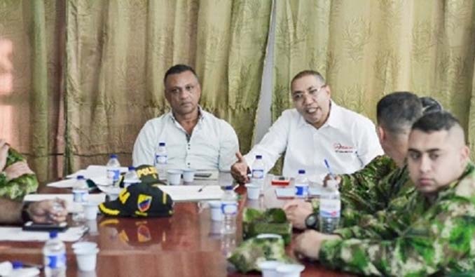 El pasado sábado el alcalde del municipio fronterizo entregó una importante dotación al Ejército y Policía Nacional.