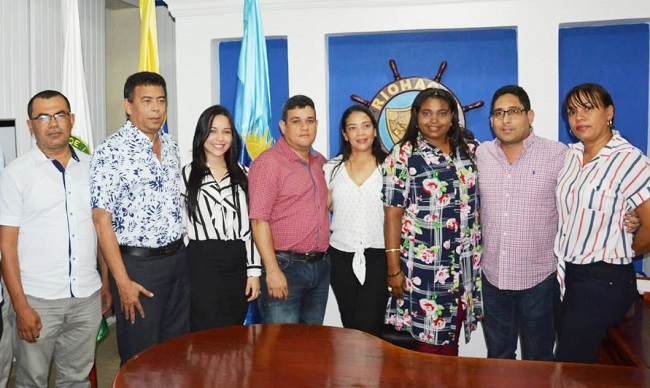 El Alcalde aseguró que “con estos seis nuevos funcionarios ya son nuevos los jóvenes que vienen a cambiarle la cara a la ciudad”.
