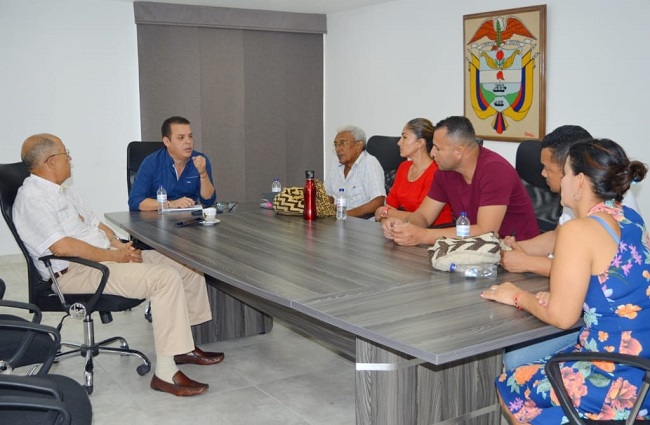 Reunión de autoridades de Fonseca con exguerrilleros de las Farc.
