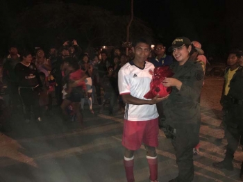 Entre las comunidades participantes se destacan los representantes de La Gloria, La Loma, Bagayita, Mayalita, Pozo Del Tigre, Rinconcito Wayuu y la Policía Nacional. Entre las comunidades participantes se destacan los representantes de La Gloria, La Loma, Bagayita, Mayalita, Pozo Del Tigre, Rinconcito Wayuu y la Policía Nacional.