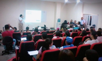 Aspecto de la participación de estudiantes de la I.E. Livio Reginaldo Fischione, en la investigación en curso, propuestas de investigación, de 149 proyectos de innovación. Aspecto de la participación de estudiantes de la I.E. Livio Reginaldo Fischione, en la investigación en curso, propuestas de investigación, de 149 proyectos de innovación.