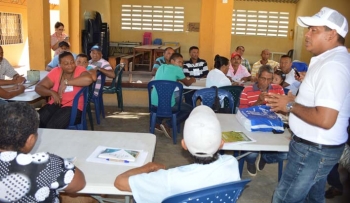 A través del Ministerio de Agricultura y la Dirección de Desarrollo Rural del Distrito, se brinda asistencia técnica a este gremio con el fin de mejorar sus condiciones de vida mediante programas de desarrollo económico. A través del Ministerio de Agricultura y la Dirección de Desarrollo Rural del Distrito, se brinda asistencia técnica a este gremio con el fin de mejorar sus condiciones de vida mediante programas de desarrollo económico.