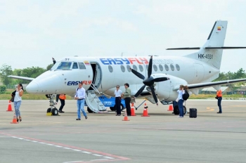 Vuelo inaugural de la empresa EasyFly, en plataforma en la mañana de ayer en el aeropuerto Almirante Padilla de Riohacha. Vuelo inaugural de la empresa EasyFly, en plataforma en la mañana de ayer en el aeropuerto Almirante Padilla de Riohacha.