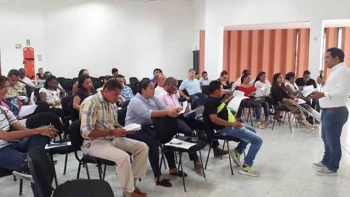 La capacitación fue orientada por John Sánchez Otero, funcionario de la SIC, quien expresó que el registro de una marca otorga a la empresa el derecho exclusivo a impedir que terceros comercialicen productos idénticos o similares. La capacitación fue orientada por John Sánchez Otero, funcionario de la SIC, quien expresó que el registro de una marca otorga a la empresa el derecho exclusivo a impedir que terceros comercialicen productos idénticos o similares.