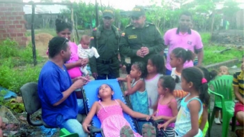 Jornada de peluquería, odontología, charlas preventivas contra la drogadicción, recibieron niños y adolescente de Fonseca. Jornada de peluquería, odontología, charlas preventivas contra la drogadicción, recibieron niños y adolescente de Fonseca.