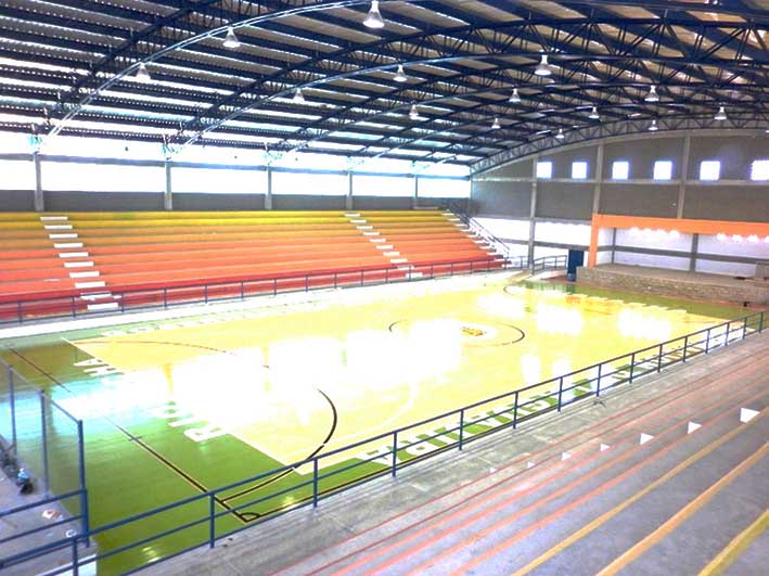Coliseo Eder John Medina Toro es uno de los escenarios mejor dotados del país para la práctica del baloncesto.