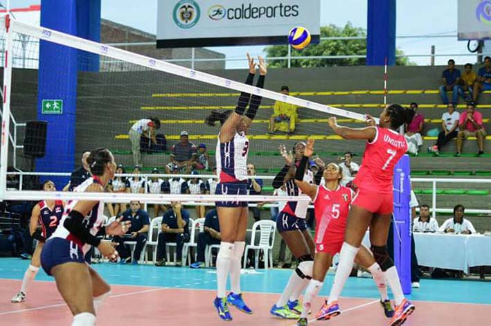 Las caribeñas triunfaron en 3 de 4 sets con parciales de: 25-20, 25-27, 25-17, y 25-16.