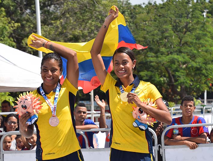 La samaria Kerstinck Sarmiento y la vallenata Andrea Cañon, no defraudaron al público samario.