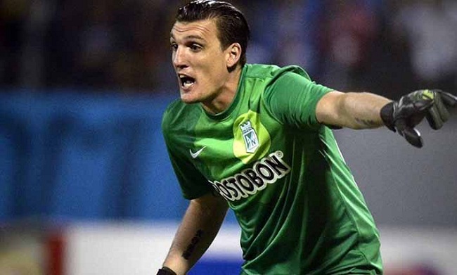 Armani, logró 13 títulos con el Nacional.