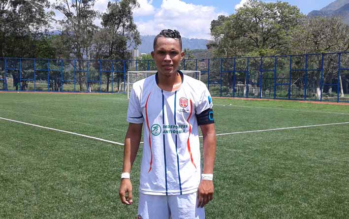 Rivaldo Correa pasó a ser la séptima contratación del Poderoso para este semestre.