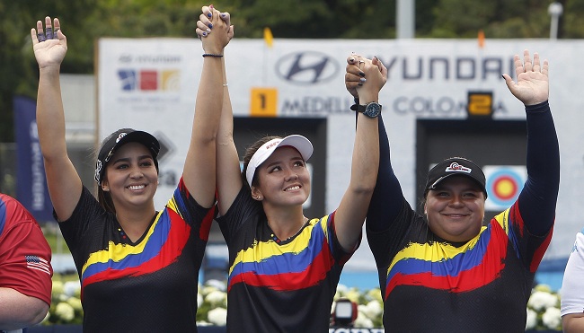 Sara López, Alejandra Usquiano y Alexandra Sandino se colgaron la medalla dorada.