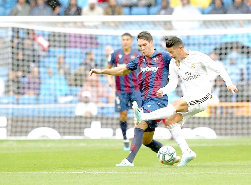 El presidente del Real Madrid, Florentino Pérez, le envió un  mensaje de apoyo al colombiano James Rodríguez.