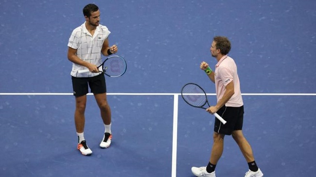 En la primera semifinal del cuadro masculino de dobles, Mate Pavic y Bruno Soares dinamitaron el favoritismo de la dupla colombiana.