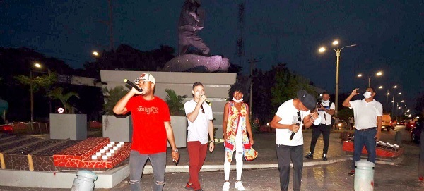 La más reciente intervención cultural protagonizada por los jóvenes, se llevó a cabo en el monumento a la Leyenda de Francisco El Hombre.