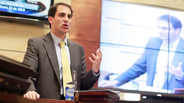 El ministro anunció inversiones por 2 billones de pesos para mejorar el servicio en la región. El ministro anunció inversiones por 2 billones de pesos para mejorar el servicio en la región.