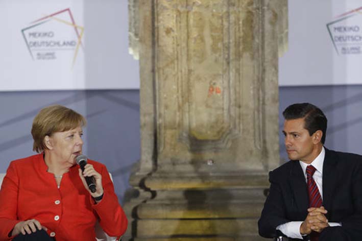 La canciller alemana Angela Merkel en su encuentro con Enrique Peña Nieto, presidente de México. 