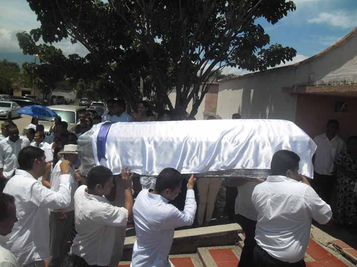 Con una misa en la iglesia San José de Barrancas, inició la despedida a Karla Solano Soto.