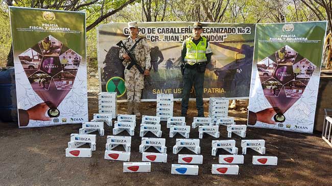En varios operativos el Ejército ha estado controlando a los delincuentes y al comercio de contrabando en las carreteras de La Guajira.