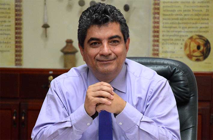 Gobernador de Quindío, Carlos Eduardo Osorio Buriticá.