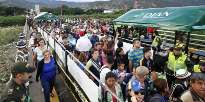 Varias empresas de transporte se han ubicadido en las  zonas de frontera para movilizar a venezolanos y colombianos que llegan desde el vecino país. Varias empresas de transporte se han ubicadido en las  zonas de frontera para movilizar a venezolanos y colombianos que llegan desde el vecino país.